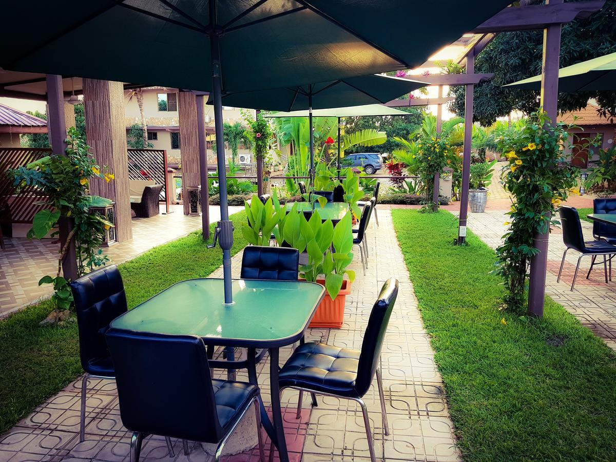 Sweet Garden Hotel Kumasi Exterior foto